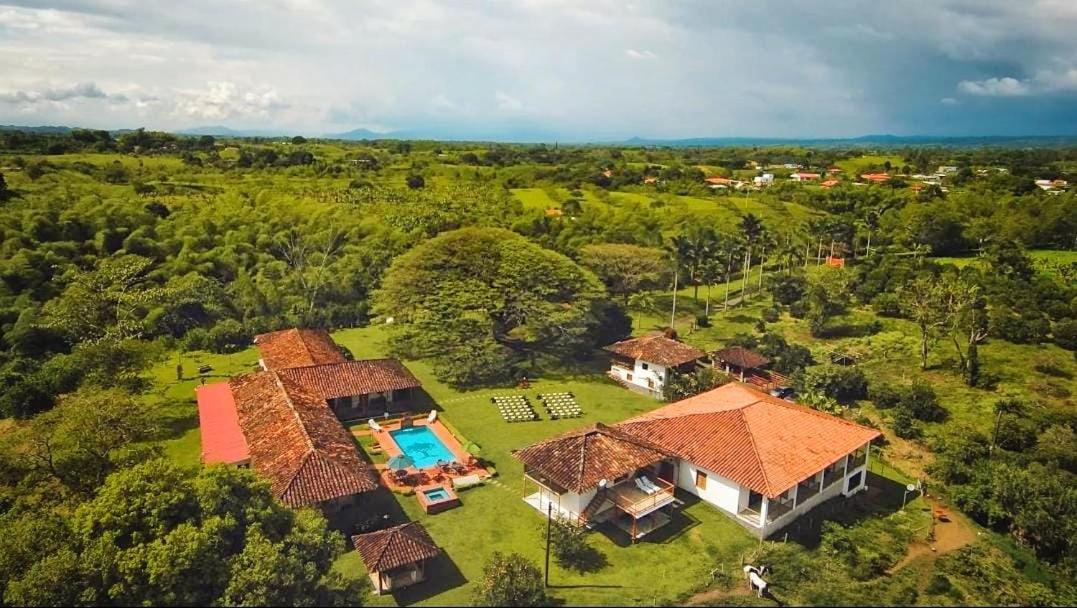 Вілла Hacienda El Saman Кімбая Екстер'єр фото